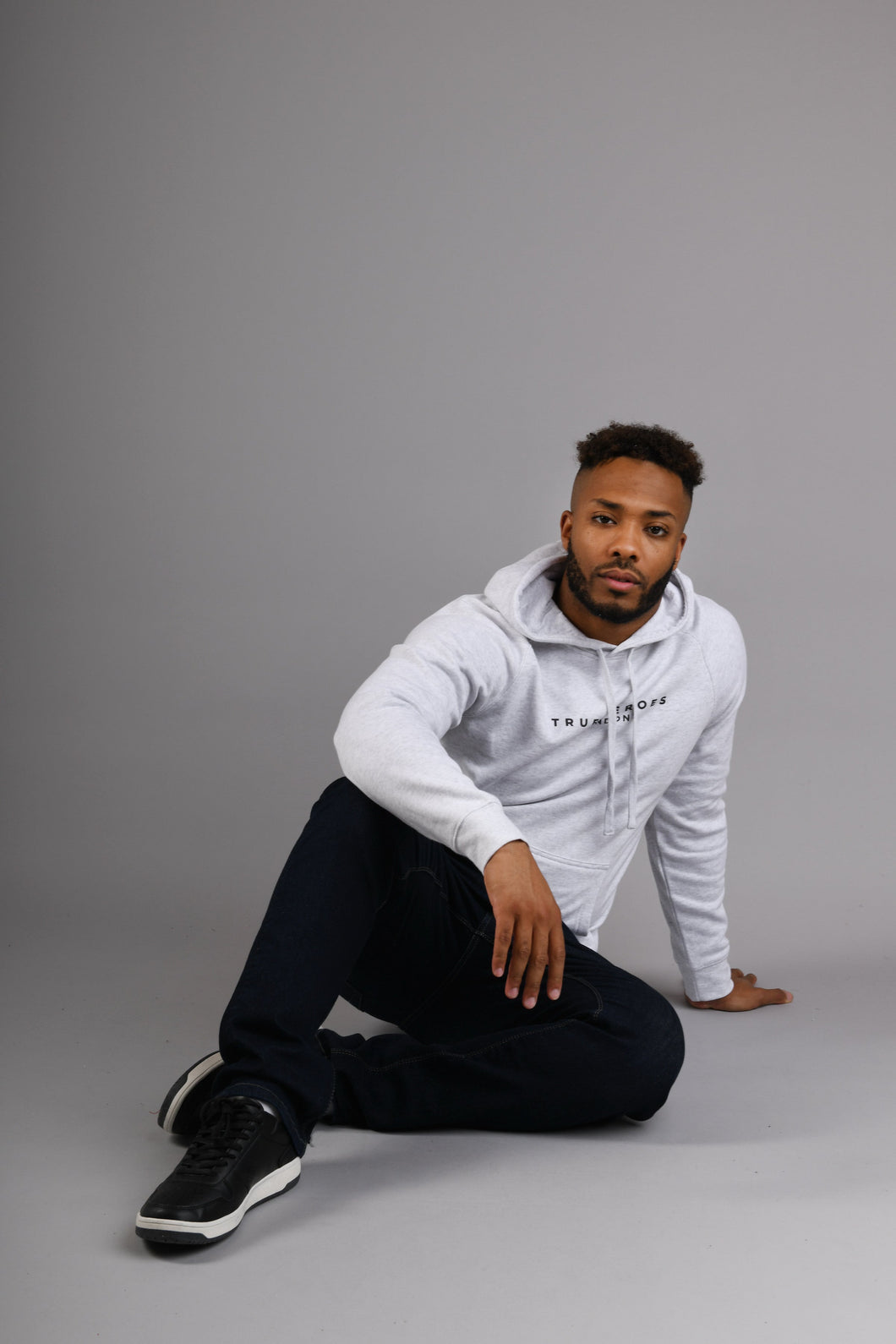 KNIGHTSBRIDGE Hoodie - White Heather